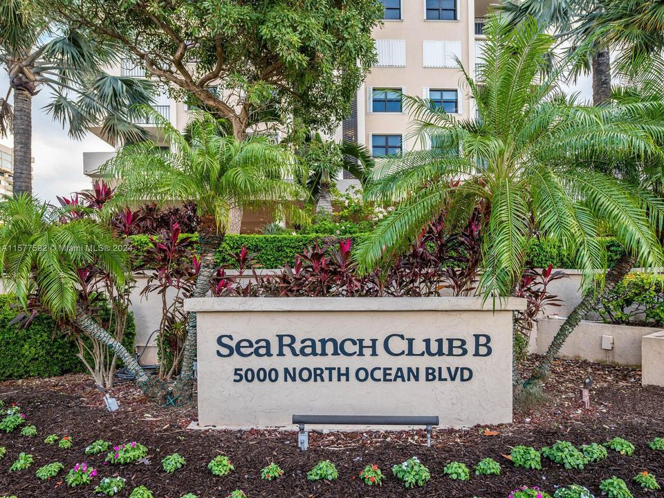 Active With Contract: $4,250 (1 beds, 1 baths, 1080 Square Feet)