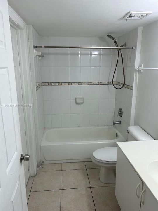 Недавно арендовано: $2,250 (2 спален, 2 ванн, 900 Квадратных фут)