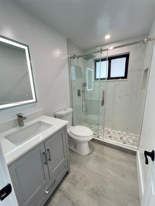 最近租的: $2,700 (2 贝兹, 1 浴室, 1056 平方英尺)