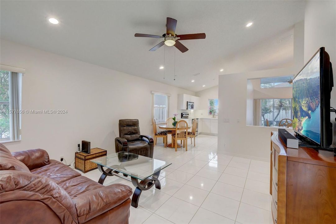 Active With Contract: $649,900 (3 beds, 2 baths, 1505 Square Feet)