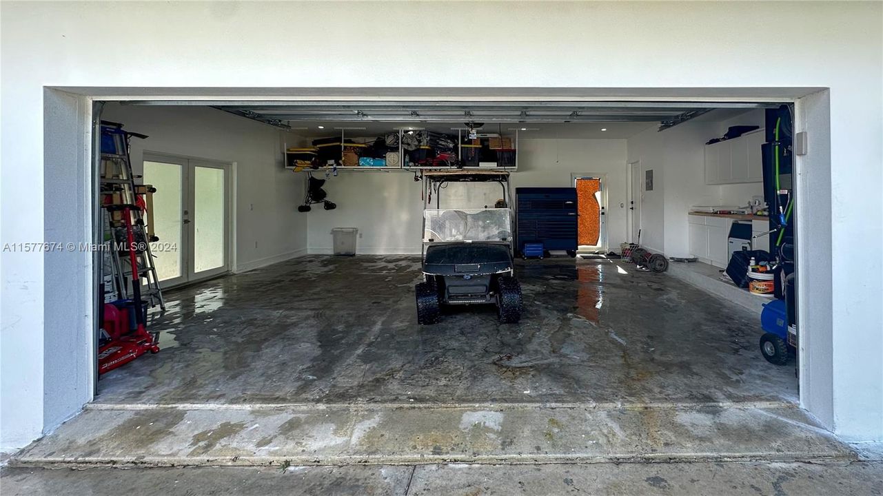 30' x 24'- Oversized garage - mini spilt unit