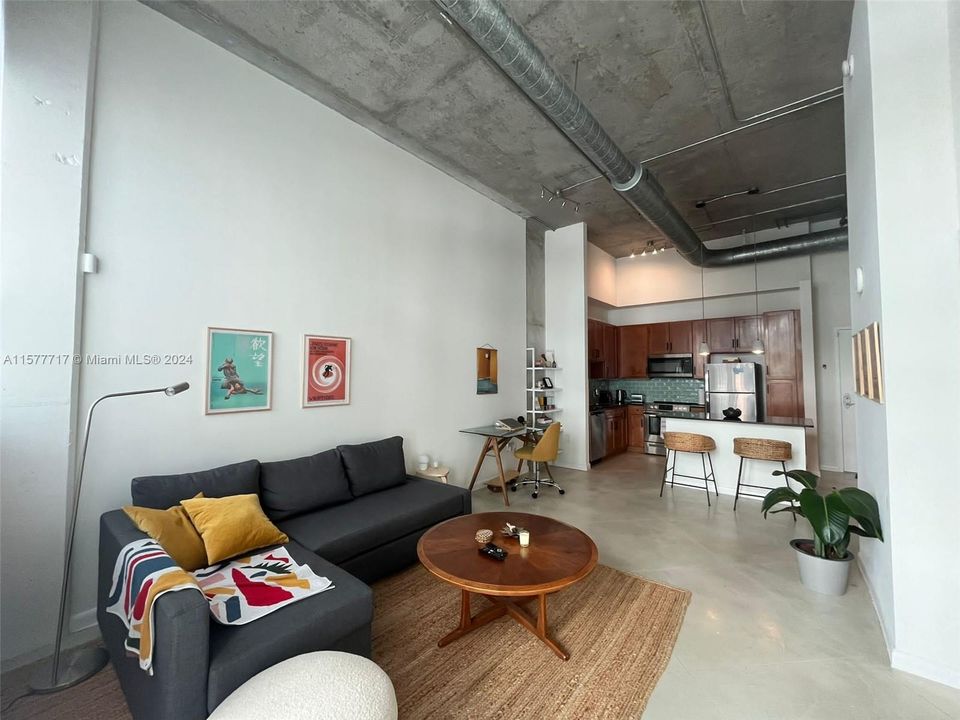 Recently Rented: $2,850 (1 beds, 1 baths, 707 Square Feet)