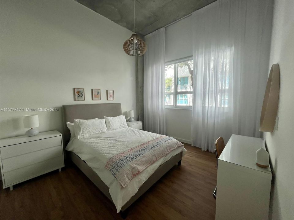 Recently Rented: $2,850 (1 beds, 1 baths, 707 Square Feet)