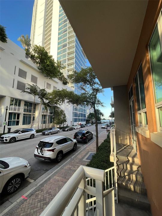 Recently Rented: $2,850 (1 beds, 1 baths, 707 Square Feet)