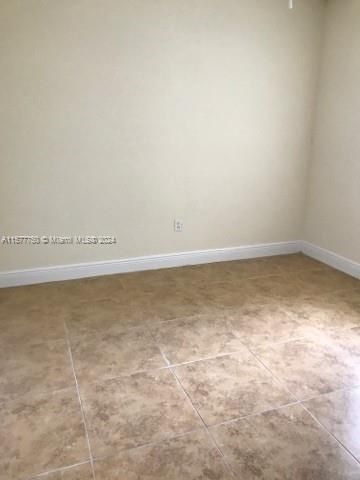 Recently Rented: $3,275 (4 beds, 2 baths, 1425 Square Feet)