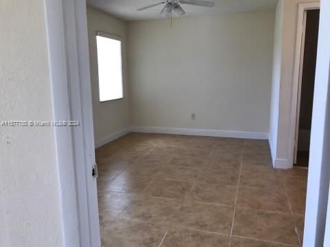 Recently Rented: $3,275 (4 beds, 2 baths, 1425 Square Feet)