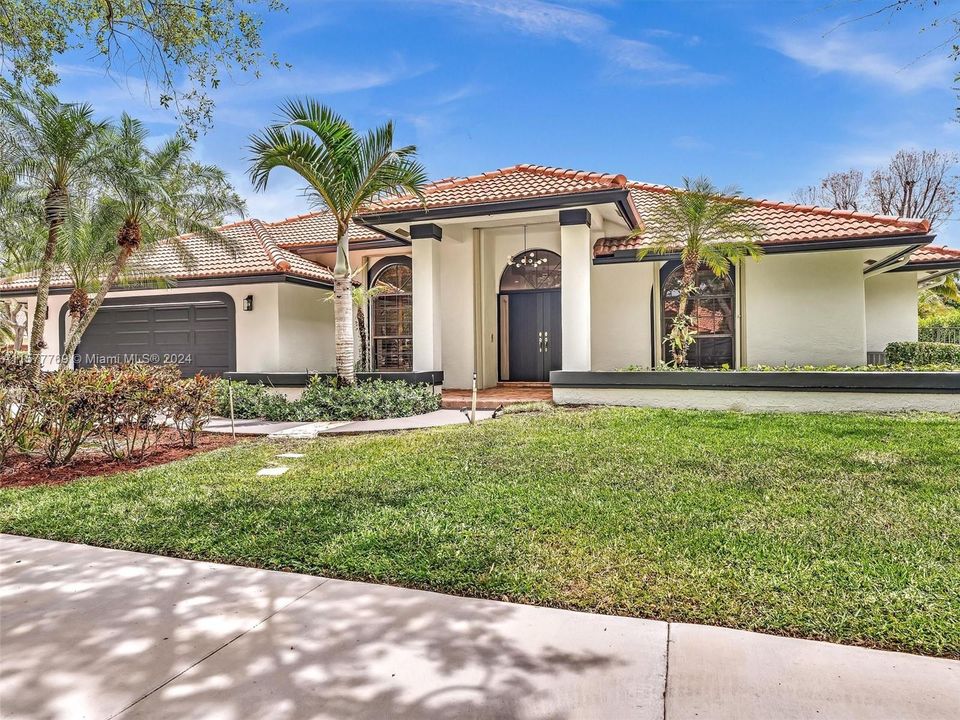 For Sale: $1,435,000 (5 beds, 3 baths, 2829 Square Feet)