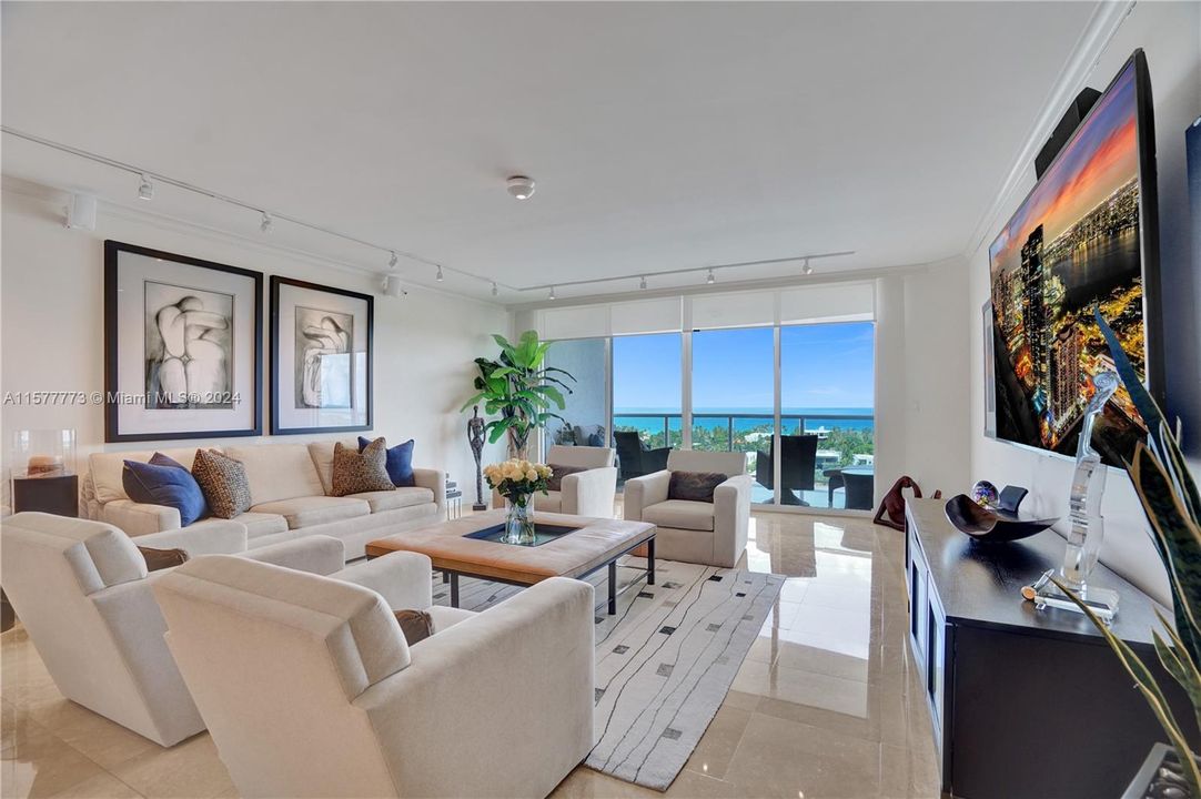 For Sale: $1,475,000 (2 beds, 3 baths, 2973 Square Feet)