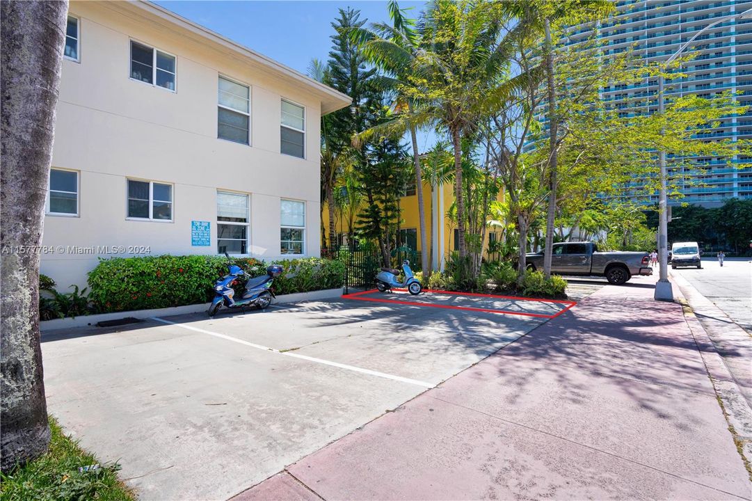 For Sale: $597,000 (2 beds, 2 baths, 1197 Square Feet)