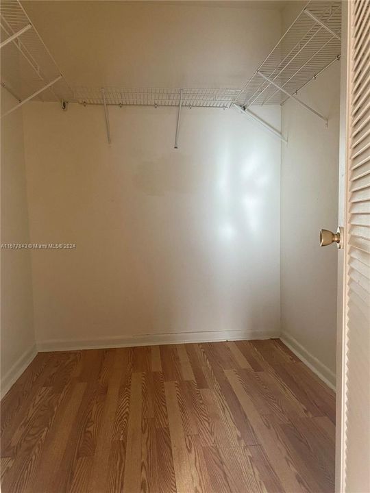 For Rent: $2,125 (2 beds, 2 baths, 1055 Square Feet)