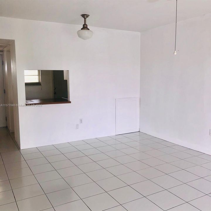 Activo con contrato: $185,900 (1 camas, 1 baños, 800 Pies cuadrados)