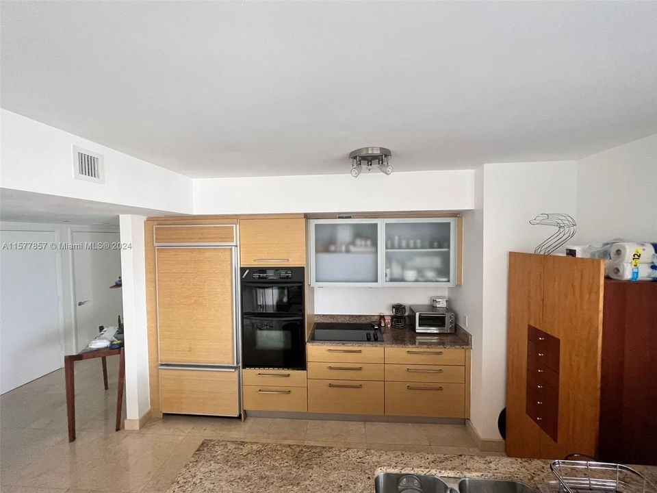For Rent: $8,000 (2 beds, 2 baths, 1458 Square Feet)