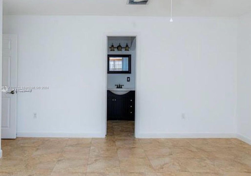 For Rent: $3,400 (3 beds, 2 baths, 1449 Square Feet)
