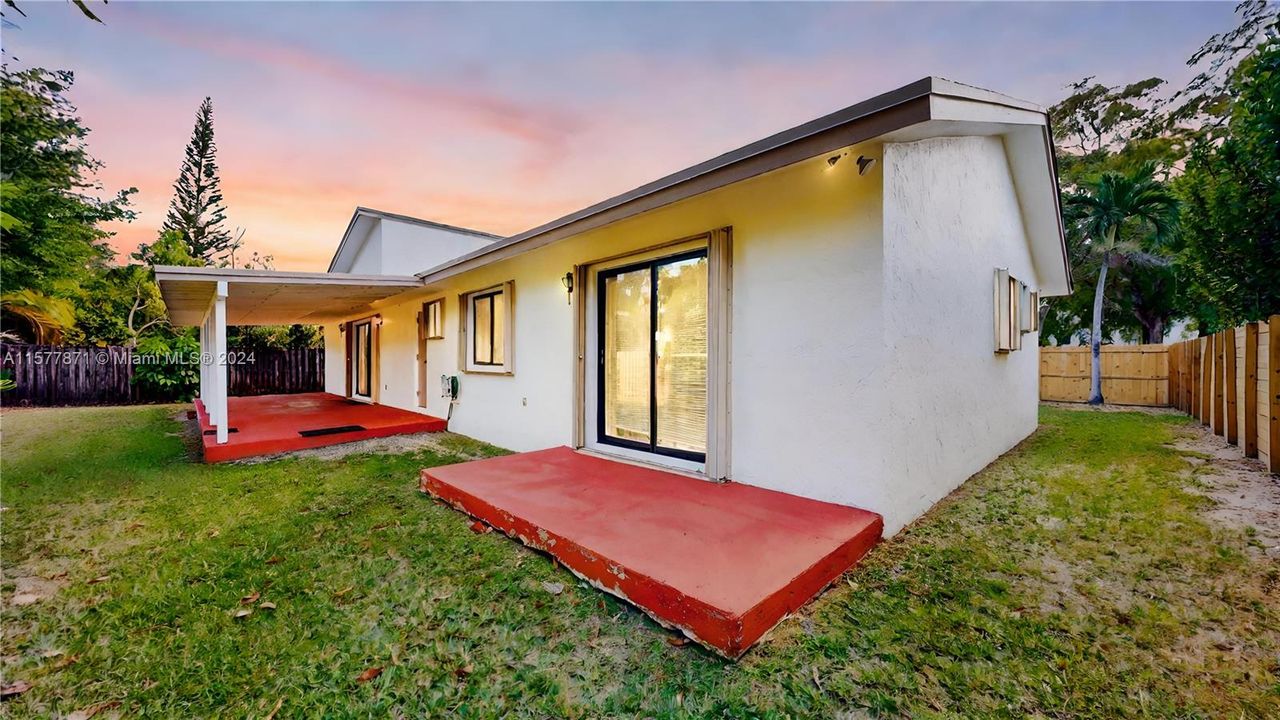For Sale: $850,000 (4 beds, 2 baths, 2033 Square Feet)
