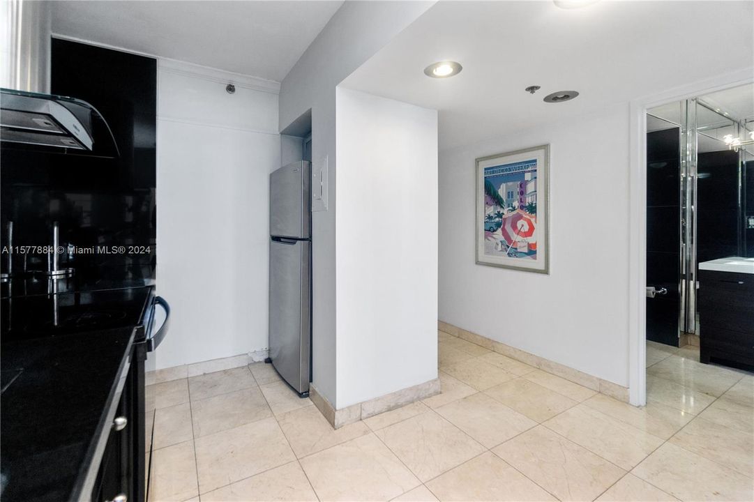 For Rent: $2,650 (1 beds, 1 baths, 525 Square Feet)