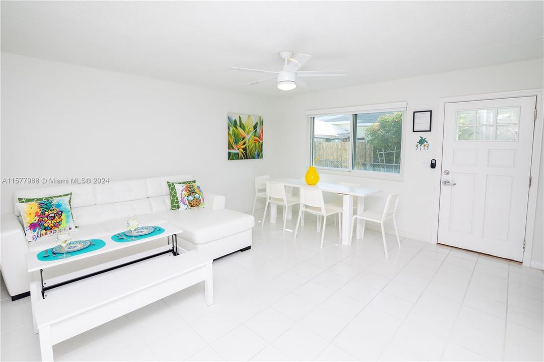 Recently Sold: $895,000 (0 beds, 0 baths, 1895 Square Feet)