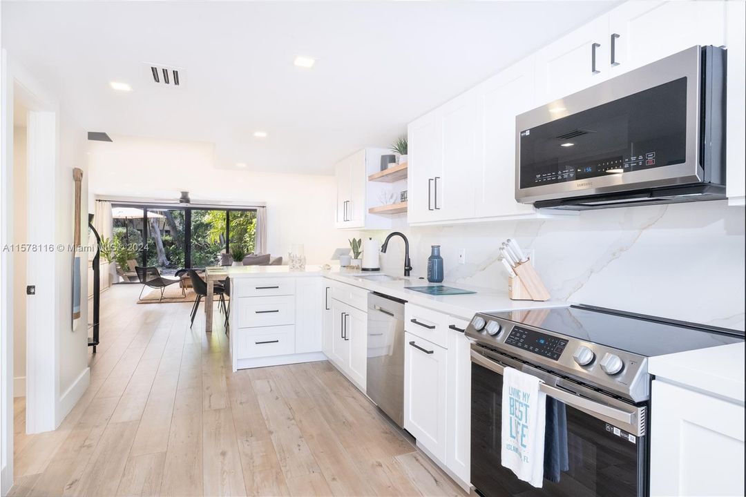 For Sale: $849,000 (3 beds, 2 baths, 1345 Square Feet)