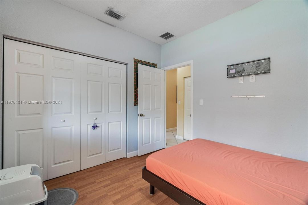 For Sale: $430,000 (3 beds, 2 baths, 1200 Square Feet)