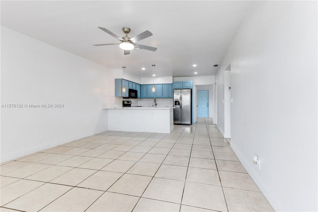 For Rent: $2,300 (2 beds, 1 baths, 2269 Square Feet)