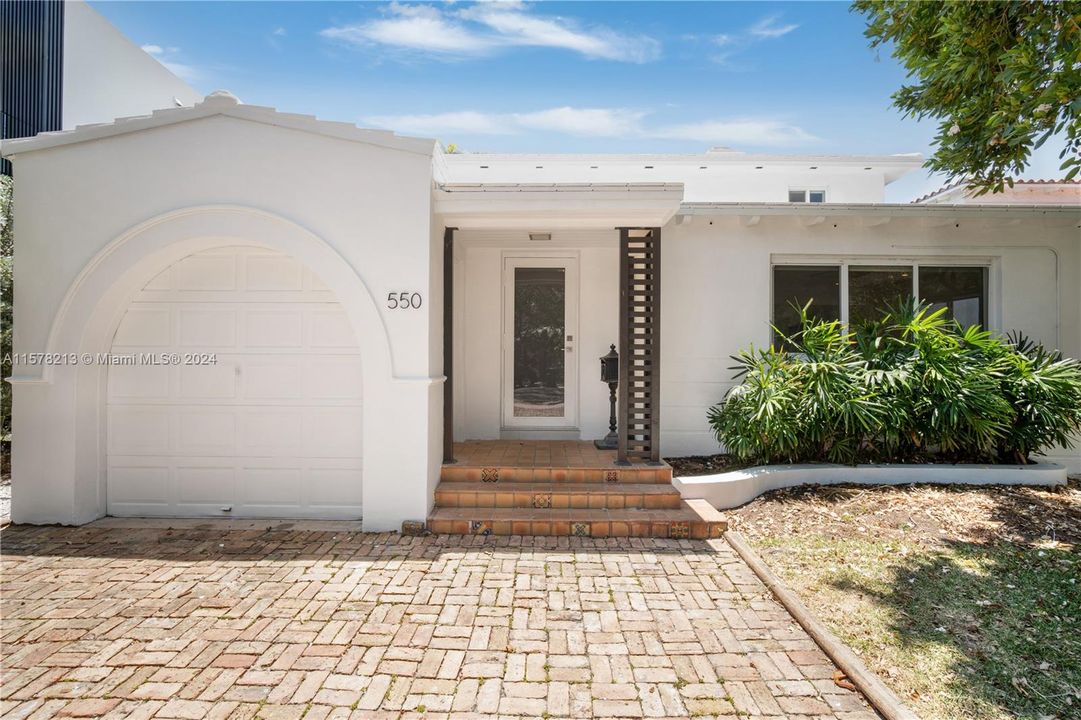 Active With Contract: $8,900 (3 beds, 2 baths, 1744 Square Feet)