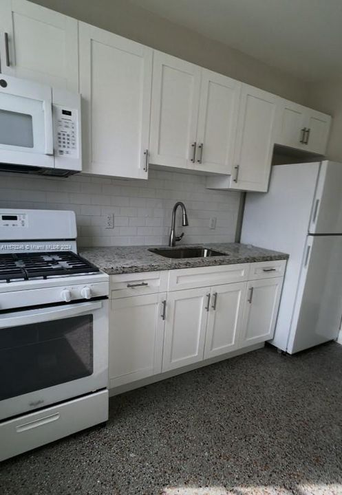 For Rent: $1,800 (1 beds, 1 baths, 520 Square Feet)