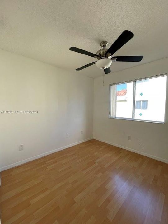 Recently Rented: $2,200 (2 beds, 2 baths, 820 Square Feet)