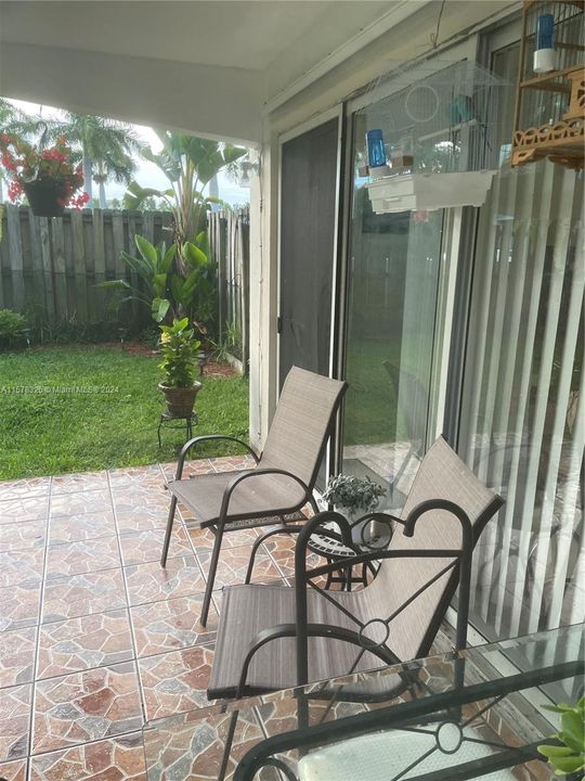 Недавно арендовано: $2,250 (2 спален, 1 ванн, 648 Квадратных фут)