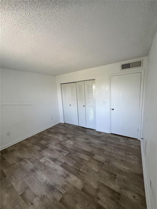 Recently Rented: $1,800 (1 beds, 1 baths, 760 Square Feet)