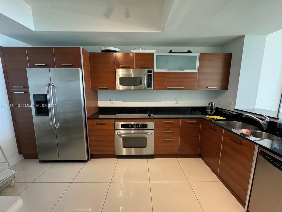 En Venta: $880,000 (2 camas, 2 baños, 1824 Pies cuadrados)