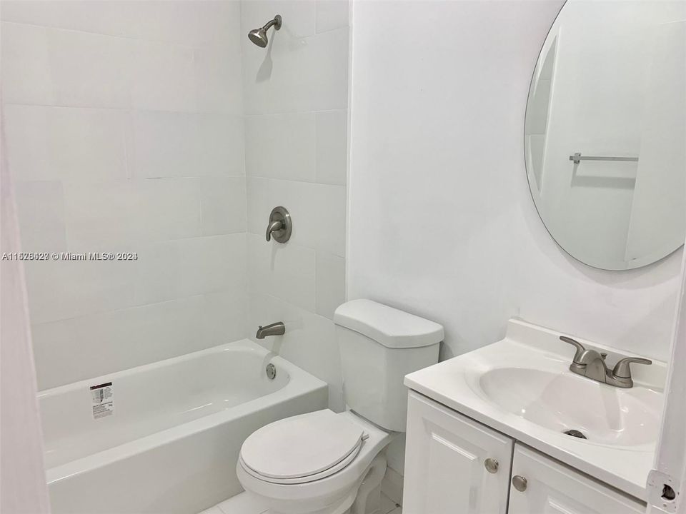 For Rent: $3,300 (3 beds, 2 baths, 1367 Square Feet)
