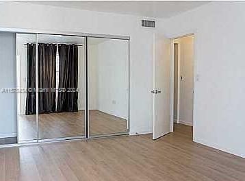 Active With Contract: $289,999 (1 beds, 1 baths, 590 Square Feet)