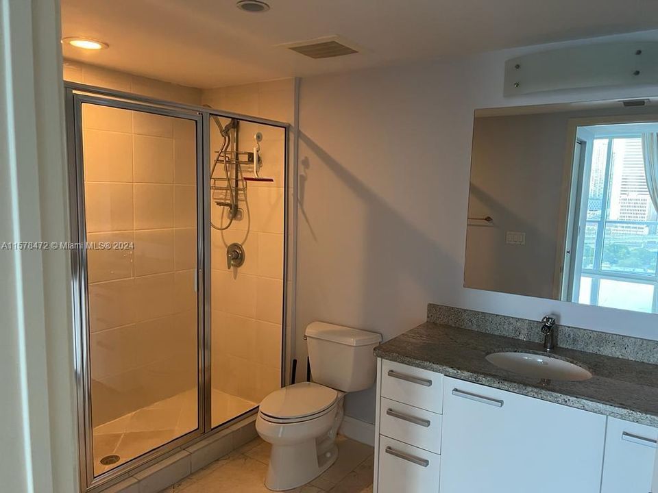 Active With Contract: $3,500 (2 beds, 2 baths, 1179 Square Feet)