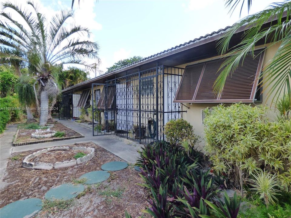Active With Contract: $560,000 (0 beds, 0 baths, 1750 Square Feet)