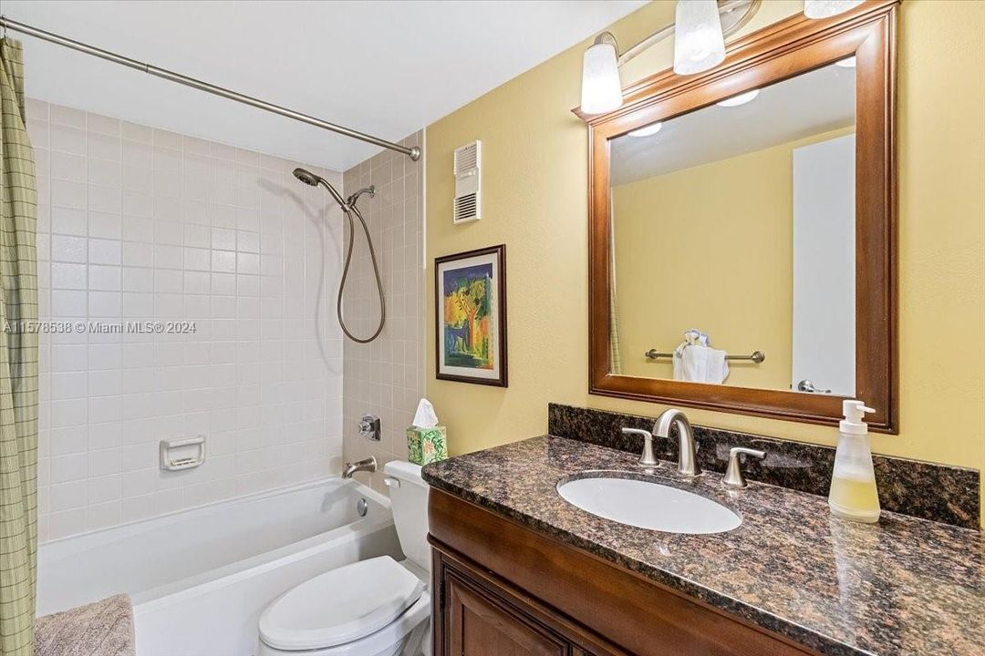For Sale: $669,900 (2 beds, 2 baths, 1161 Square Feet)