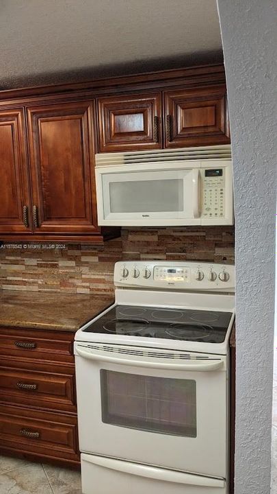 Recently Rented: $2,350 (2 beds, 1 baths, 0 Square Feet)