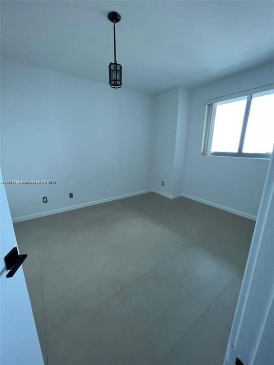 Active With Contract: $4,300 (2 beds, 2 baths, 1198 Square Feet)
