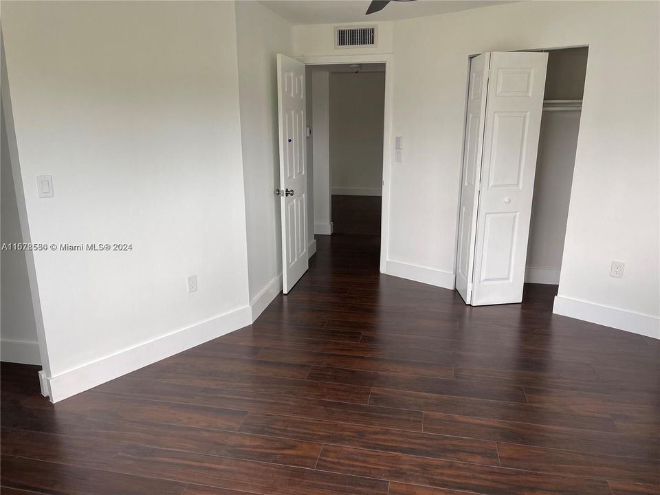 For Rent: $3,600 (2 beds, 2 baths, 934 Square Feet)