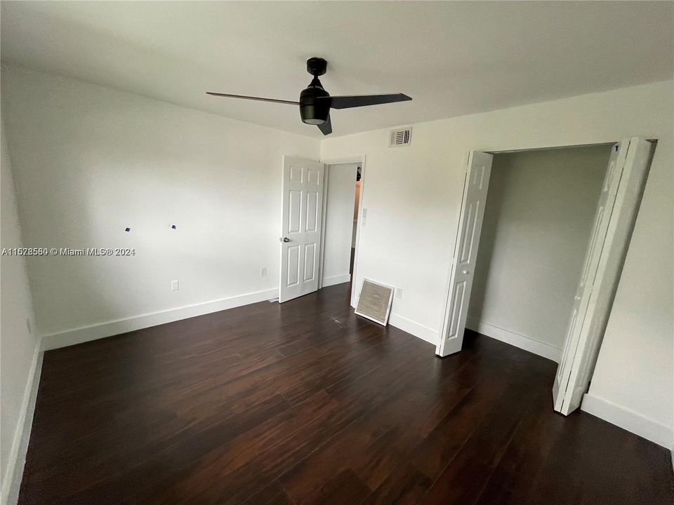 For Rent: $3,600 (2 beds, 2 baths, 934 Square Feet)