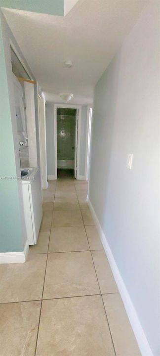 For Rent: $2,550 (3 beds, 2 baths, 1079 Square Feet)