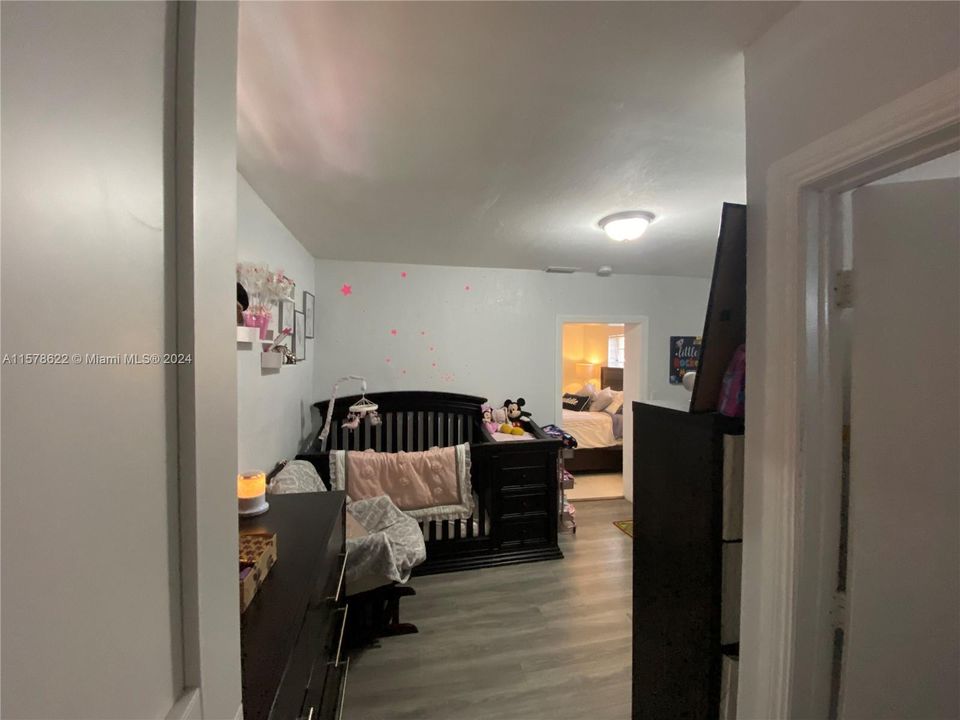 For Rent: $3,700 (3 beds, 2 baths, 1927 Square Feet)