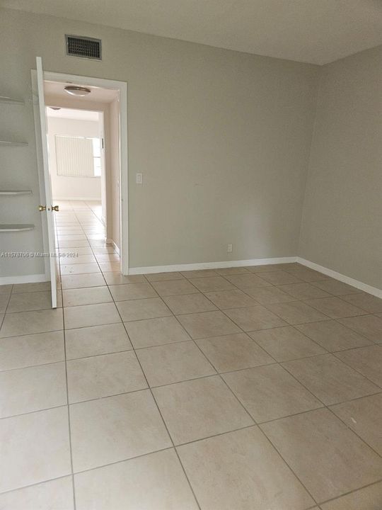 For Rent: $1,600 (1 beds, 1 baths, 580 Square Feet)
