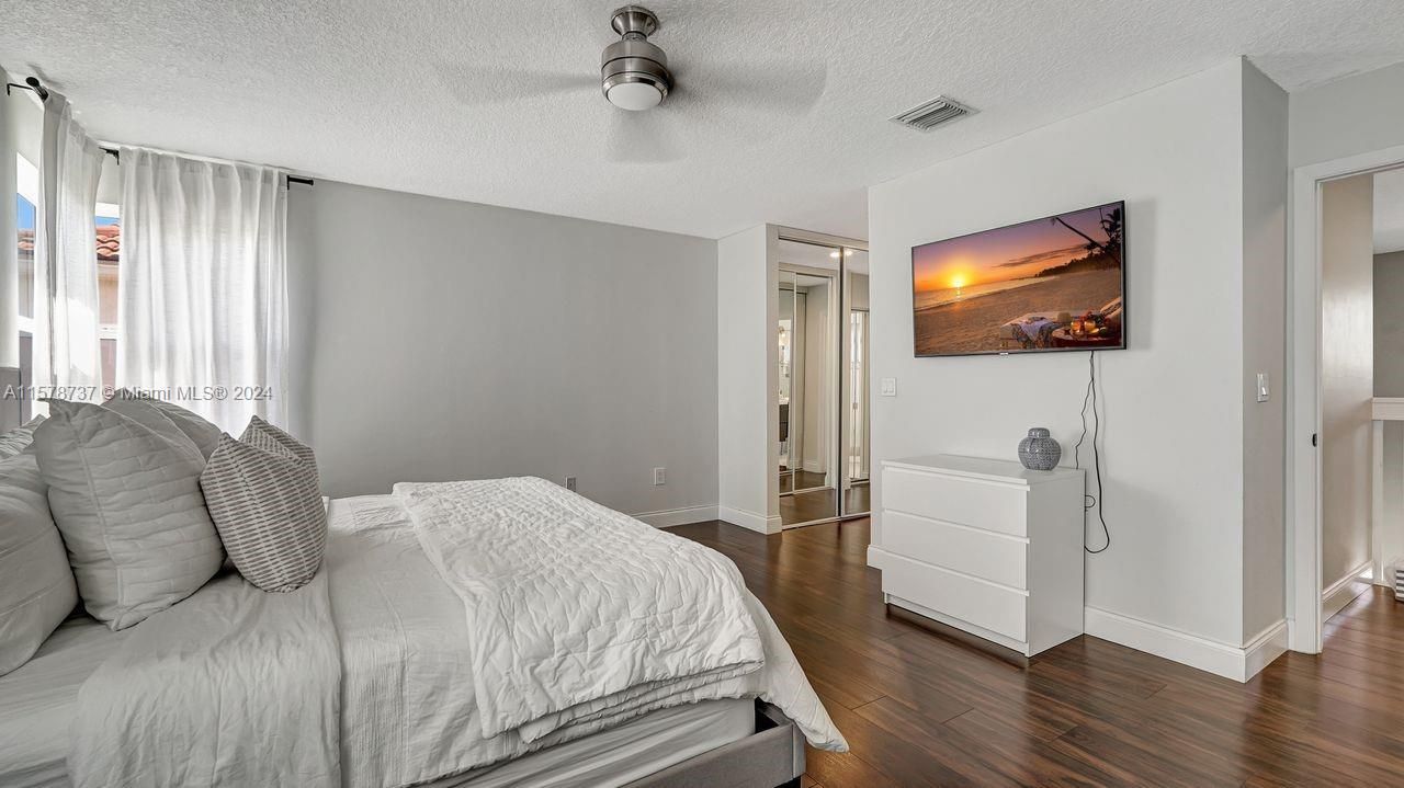Active With Contract: $695,000 (3 beds, 2 baths, 1784 Square Feet)