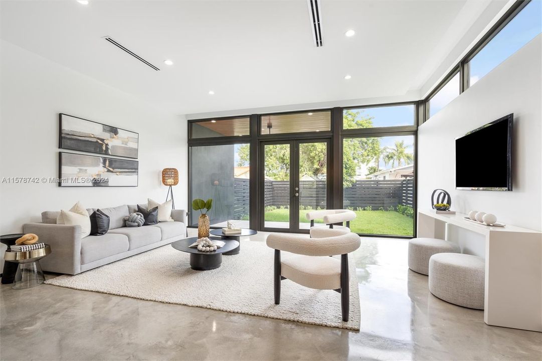 Active With Contract: $1,349,000 (4 beds, 3 baths, 2600 Square Feet)