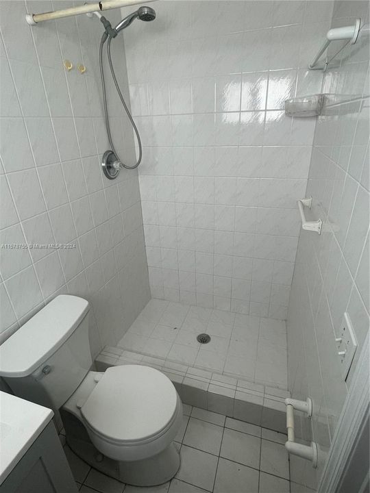 Недавно арендовано: $975 (1 спален, 1 ванн, 125 Квадратных фут)