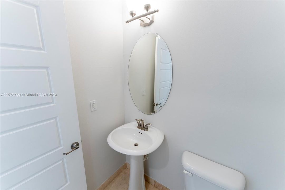 Active With Contract: $5,000 (4 beds, 2 baths, 2318 Square Feet)