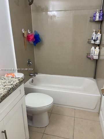 Active With Contract: $2,100 (2 beds, 1 baths, 760 Square Feet)