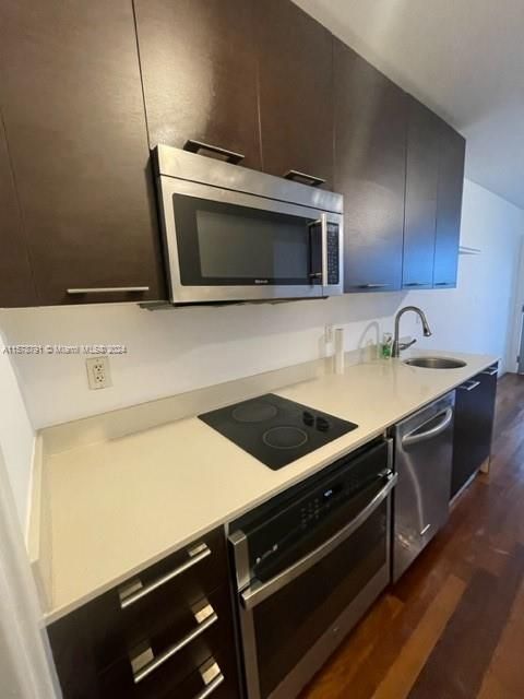 For Rent: $1,800 (1 beds, 1 baths, 436 Square Feet)