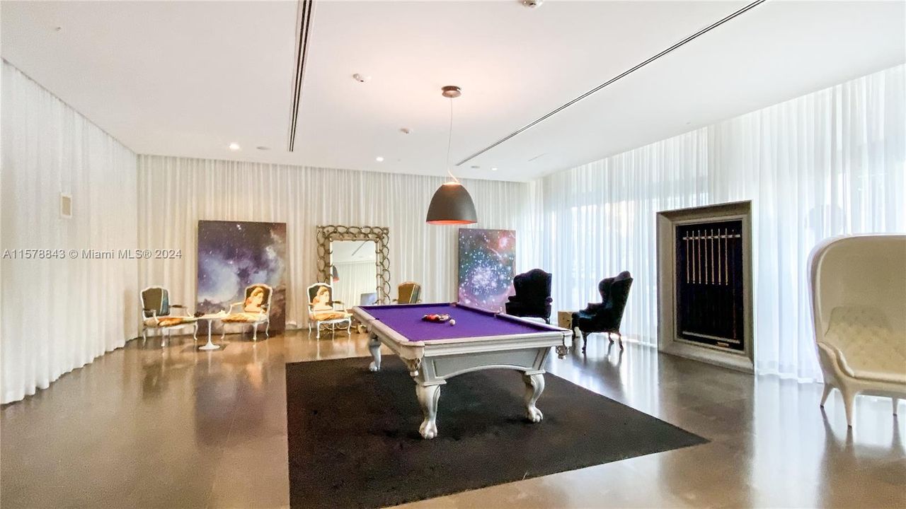 Recientemente alquilado: $4,900 (2 camas, 2 baños, 1012 Pies cuadrados)