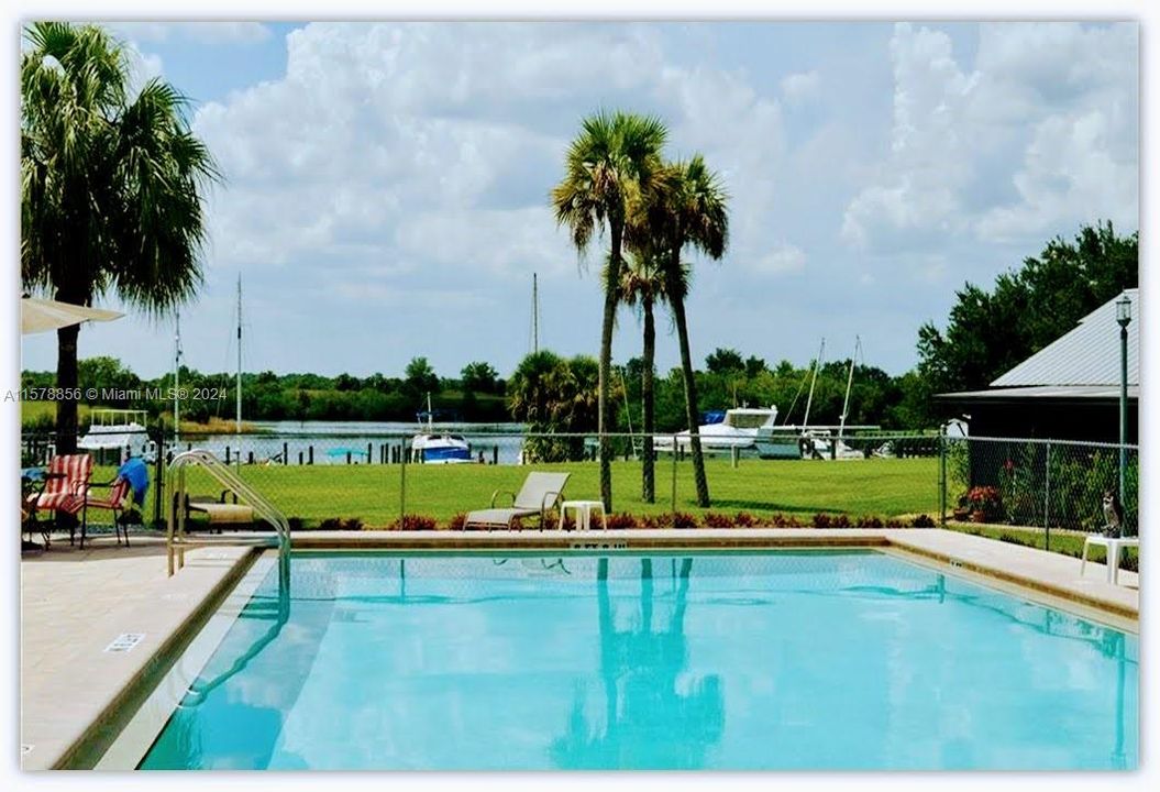 1061 River Run, LaBelle, FL 33935 - 2BR/2BA Villa in Port LaBelle Villas