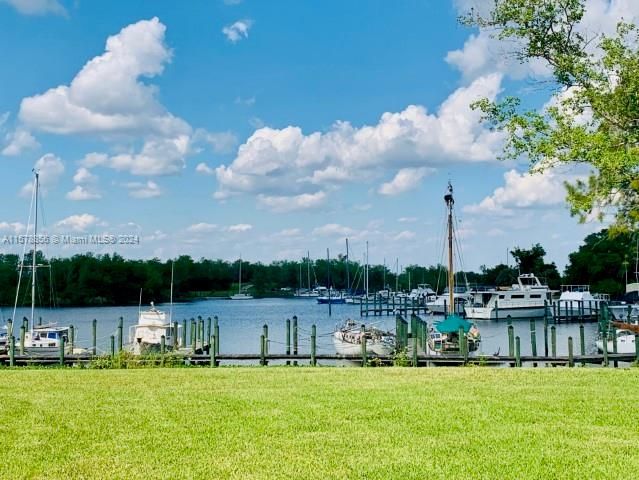 1061 River Run, LaBelle, FL 33935 - 2BR/2BA Villa in Port LaBelle Villas